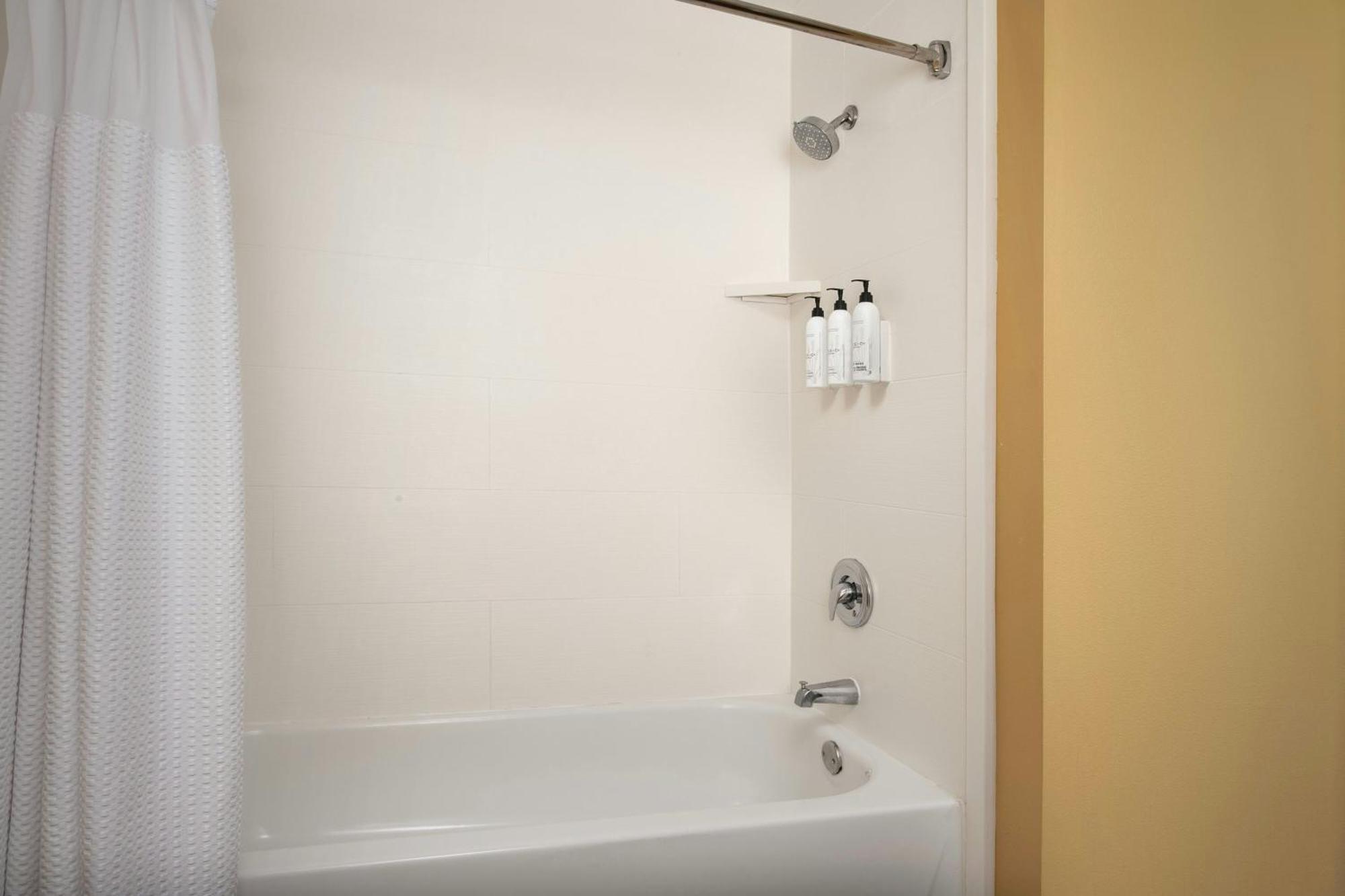 Towneplace Suites By Marriott Portland Hillsboro Eksteriør bilde